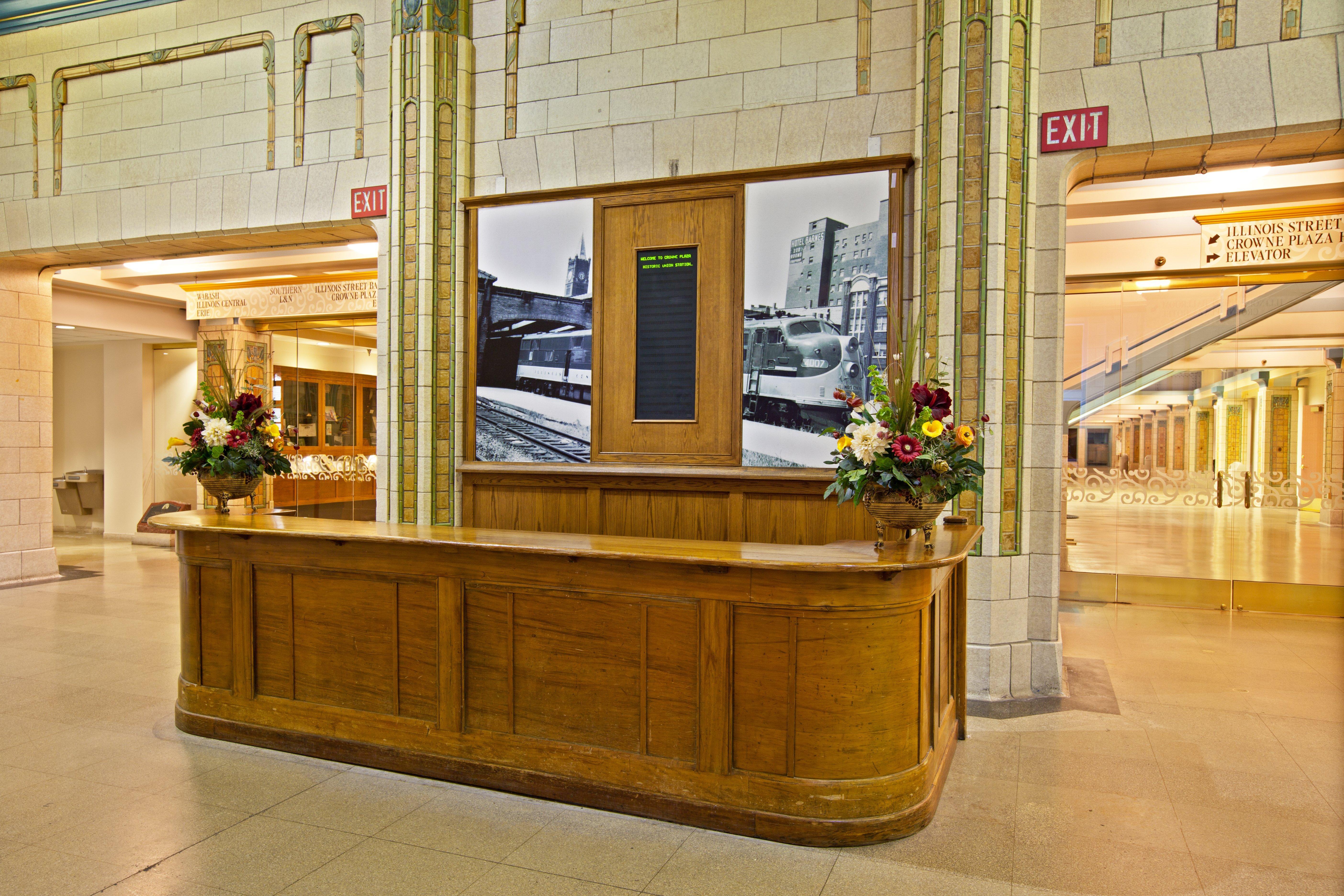 Crowne Plaza Indianapolis-Dwtn-Union Stn, An Ihg Hotel Exterior photo