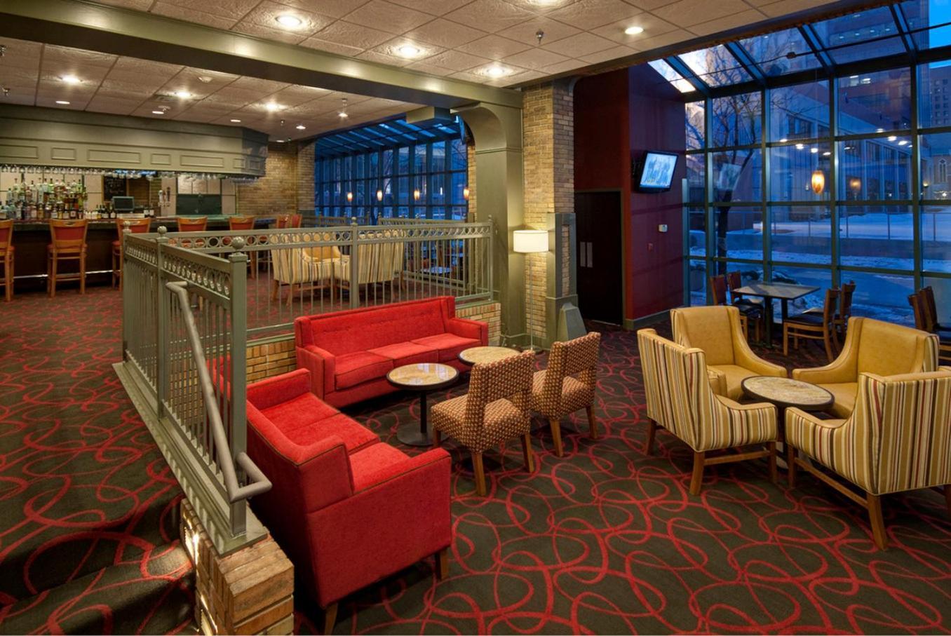 Crowne Plaza Indianapolis-Dwtn-Union Stn By Ihg Hotel Exterior photo